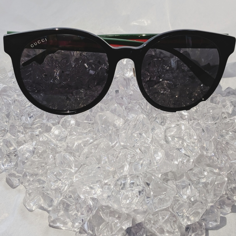 Authentic Brand New Gucci sunglasses